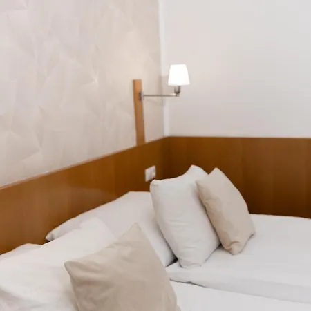 Apollon Hotel 3*